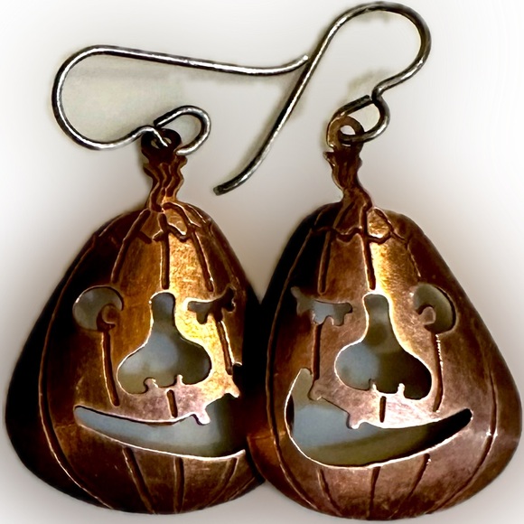 VTG RARE ZIRKUS JACK-O-LANTERN PUMPKIN COPPER SILVER EARRINGS HALLOWEEN 1.25” - Picture 5 of 8